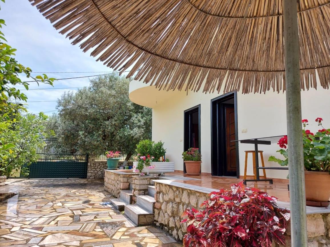Vila Rexhaj Εξαμίλιο Εξωτερικό φωτογραφία
